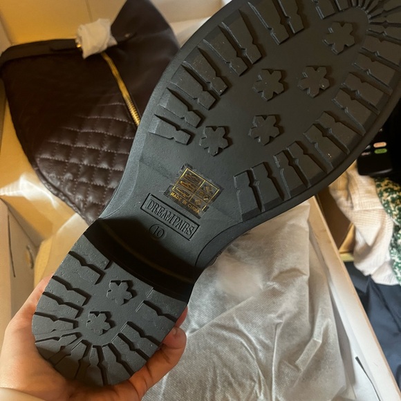 Dream Pairs boots 👢 - Picture 3 of 3